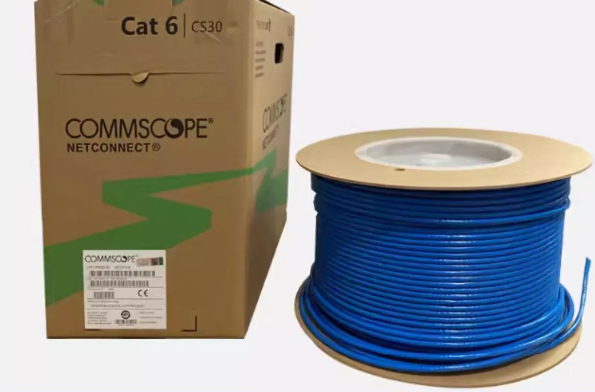 Cáp mạng AMP/Commscope CAT6,  4 đôi,  UTP,  24AWG,  CM rated,  24 AWG,  305m/thùng,  Blue. 1427071-6
