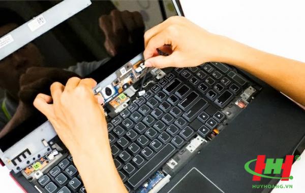 Thay bàn phím laptop