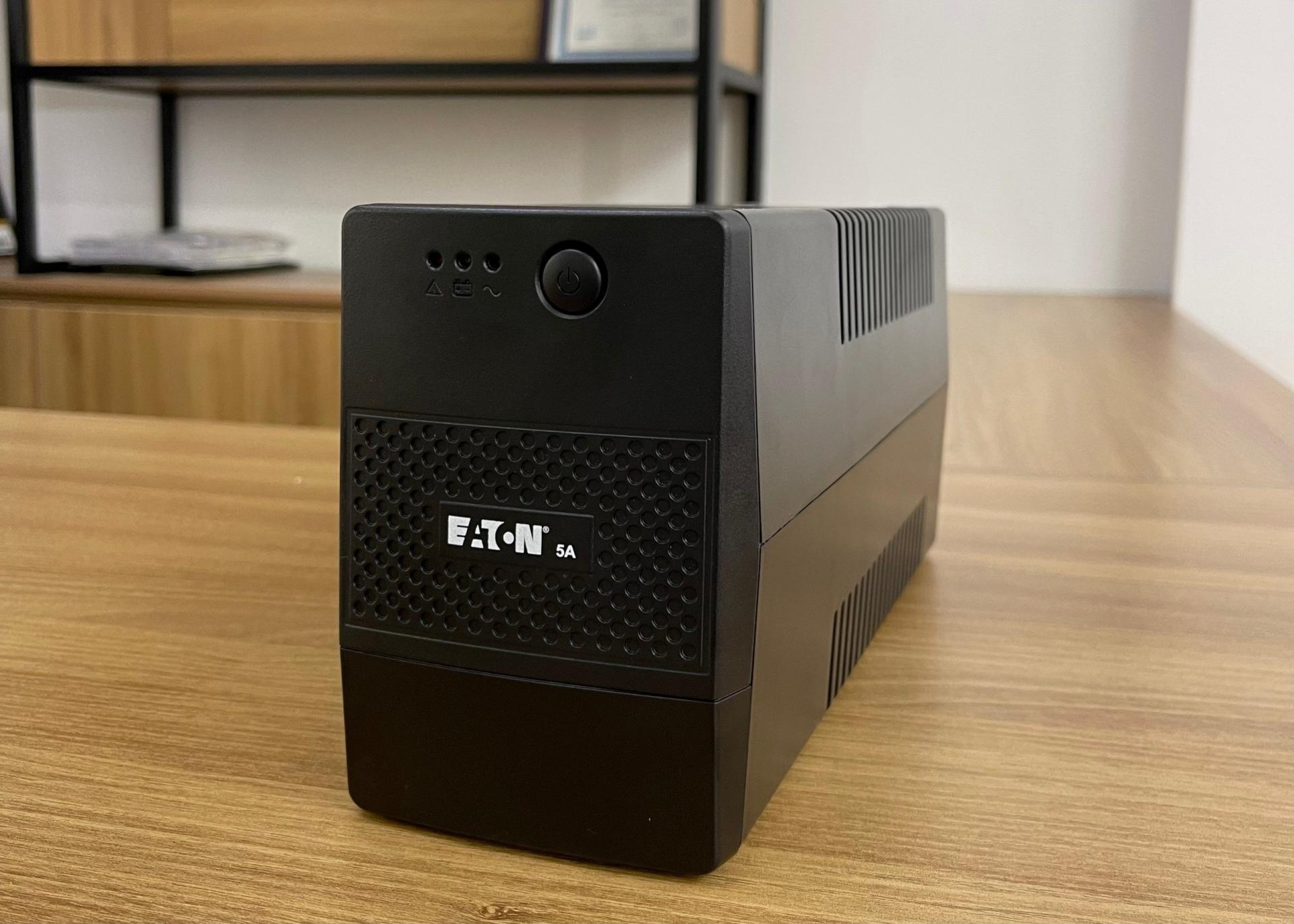 Bộ lưu điện UPS EATON 700VA/360W Tower (5A700I)