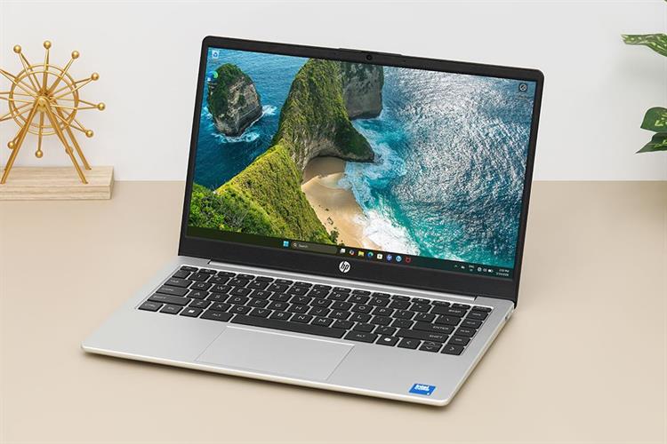 Laptop HP 240R G10 | Intel Core 5-120U | 8GB | 512GB SSD | 14.0