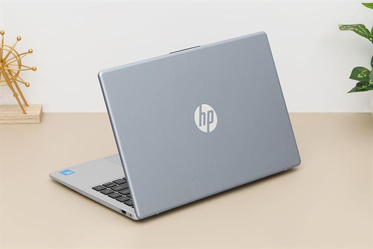 Cổng kết nối vật lý phong phú trên laptop HP