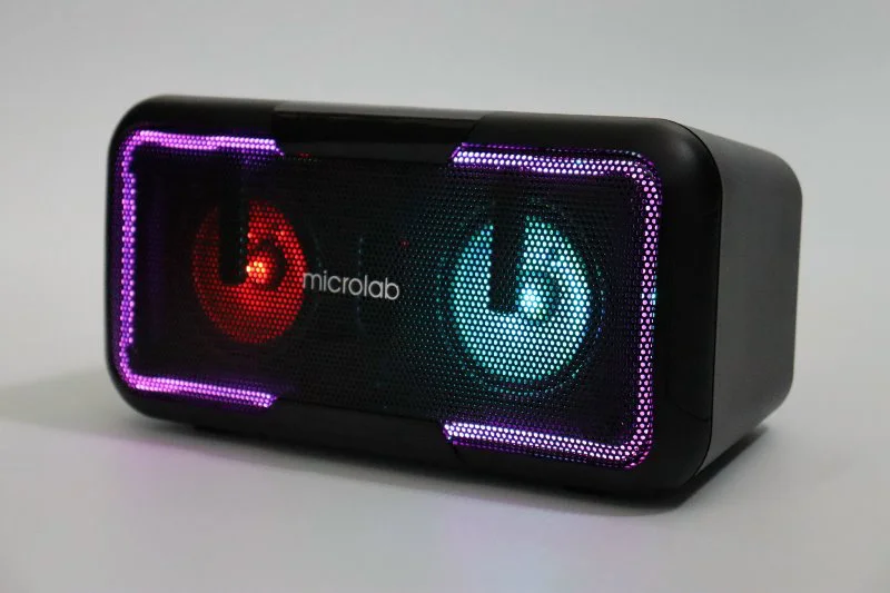 Loa Bluetooth Microlab BP11 (3.5mm Line-in,  jack 3.5mm,  USB,  Bluetooth)